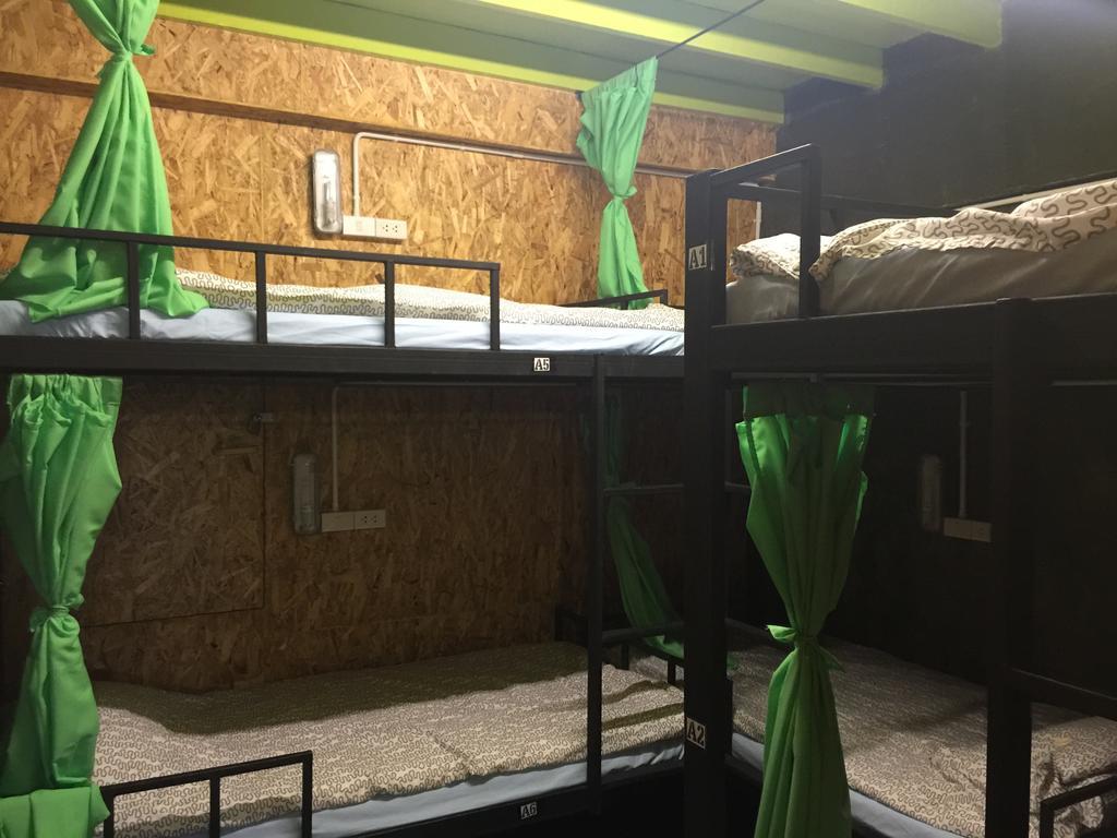 Hometown Hostel Samut Songkhram Ruang foto
